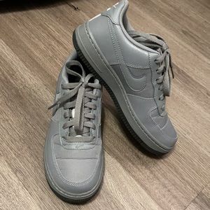 Grey Air Force 1 boys grade school 5.5Y/W7
